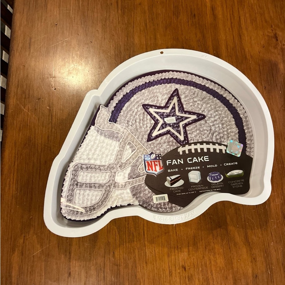 Dallas Cowboys Fan Helmet Cake Pan Baking Freeze Mold Create new Made in USA
